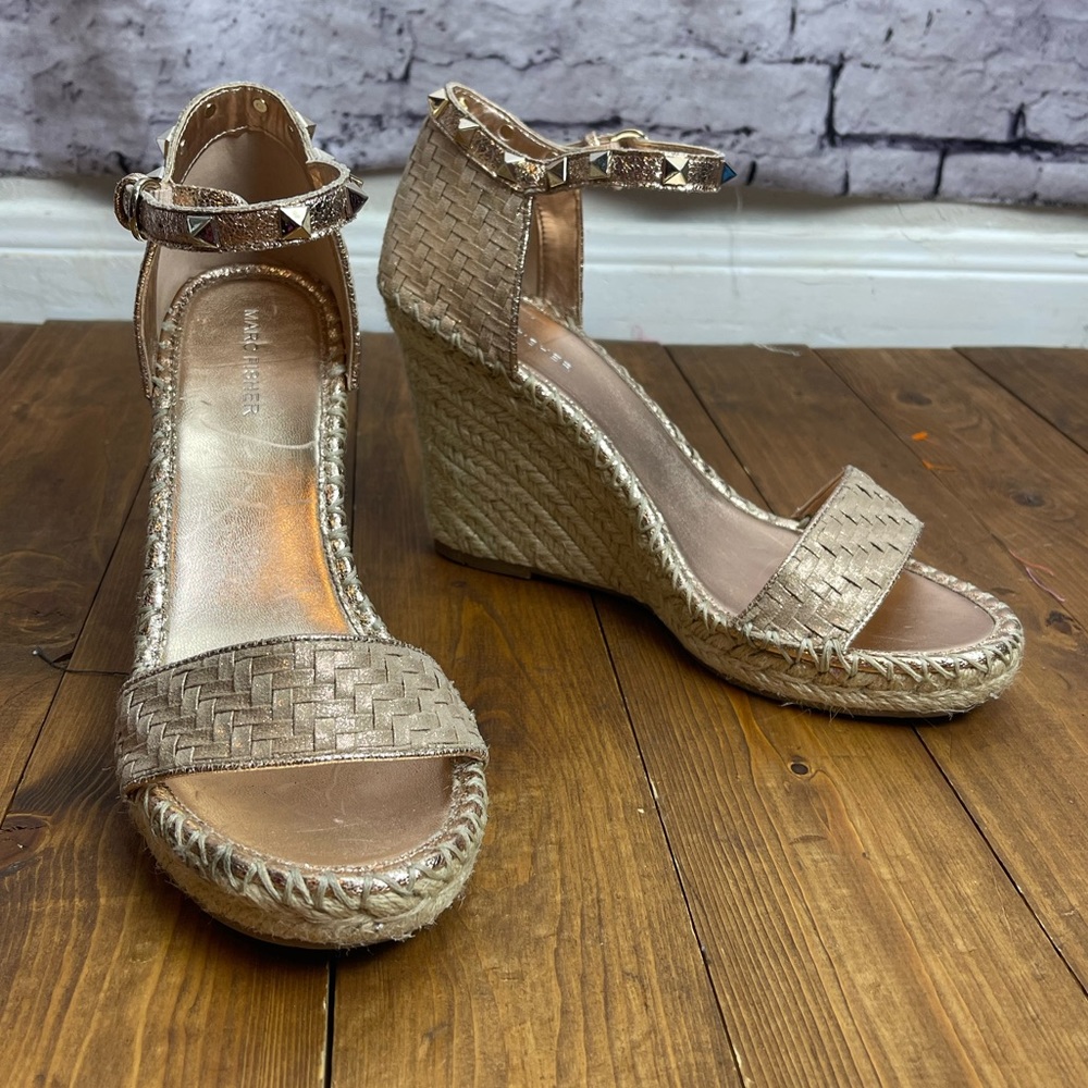 COPY - Marc Fisher Kicking Wedge Sandal Womens 10M rose gold metallic